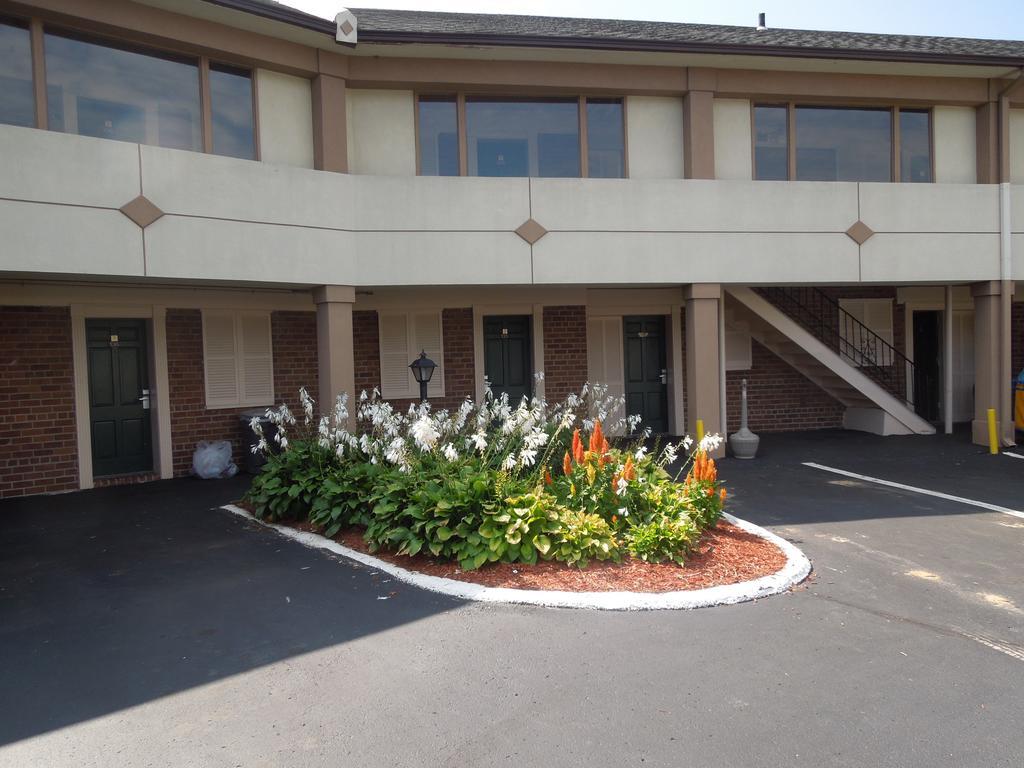 Knights Inn Bristol Levittown Eksteriør billede