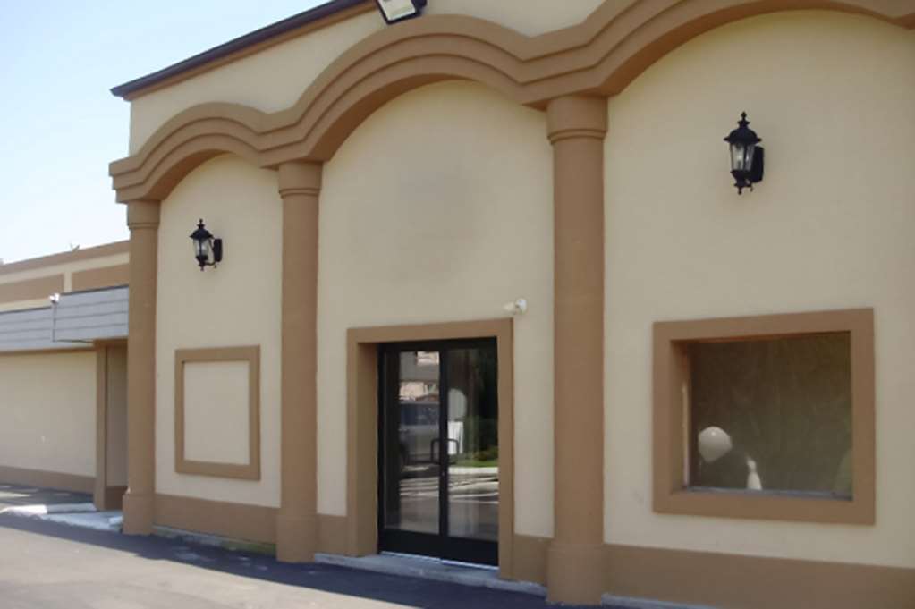 Knights Inn Bristol Levittown Eksteriør billede
